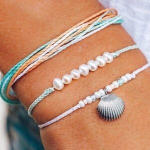 Pura Vida Bracelet Bundle Combo Set of 3. Clam Shell. Beaded Pearls. Catalina